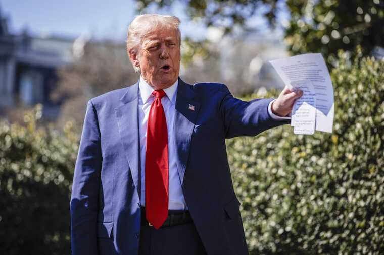 Трамп снижает пошлины на китайские товары
